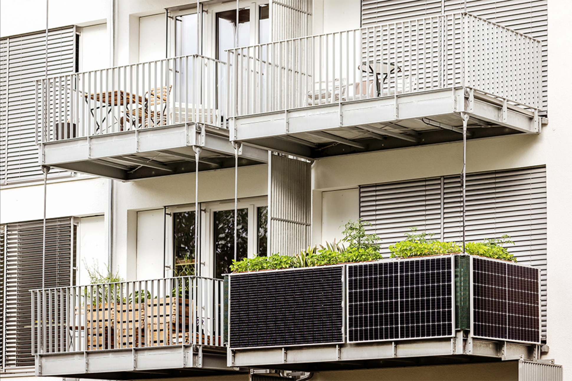 Balkon­kraftwerk bei Elektro/ Solar/ Heizung Daniel Jatz e.K. in Jüterbog